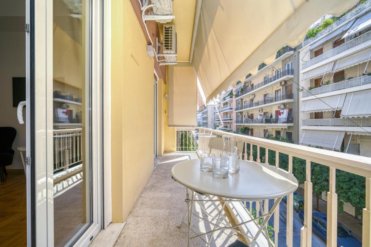 Elegant Light Two Bedroom Apartment In City Center Athens Exterior photo
